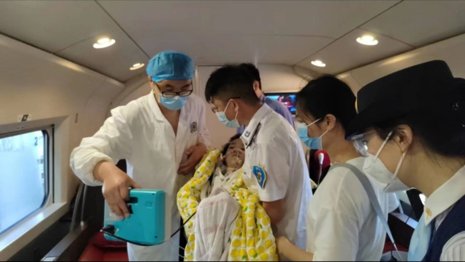 通道专业高铁转运