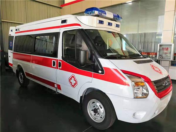 通道福特V362救护车
